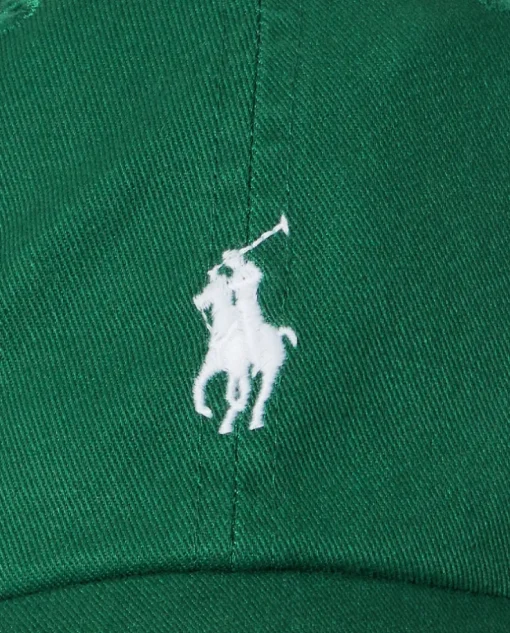Zielona z daszkiem i haftowanym logo